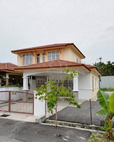 Double storey semi D corner taman bunga raya bandar baru salak tinggi 1