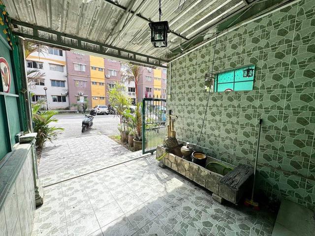 Iris Apartment (Saujana Utama) 1