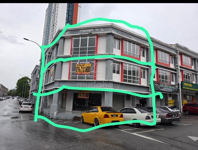 Dahlia Court Apartment (Salak Tinggi) 1