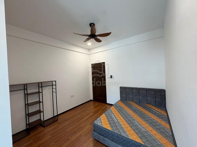 Spacious Ensuite Room for Rent @ Taman Kozai, Bintulu  1