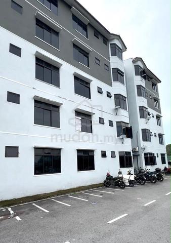 FLAT TAMAN SERI DAMANSARA PEKAN NANAS 1