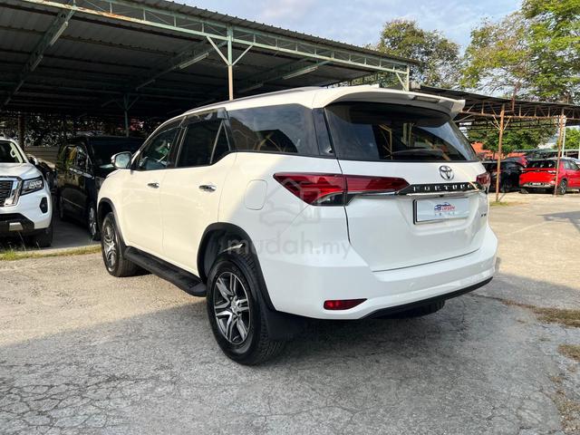 2017 Toyota FORTUNER 2.4 VRZ 2GD-FTV FREE WARRANTY - 2