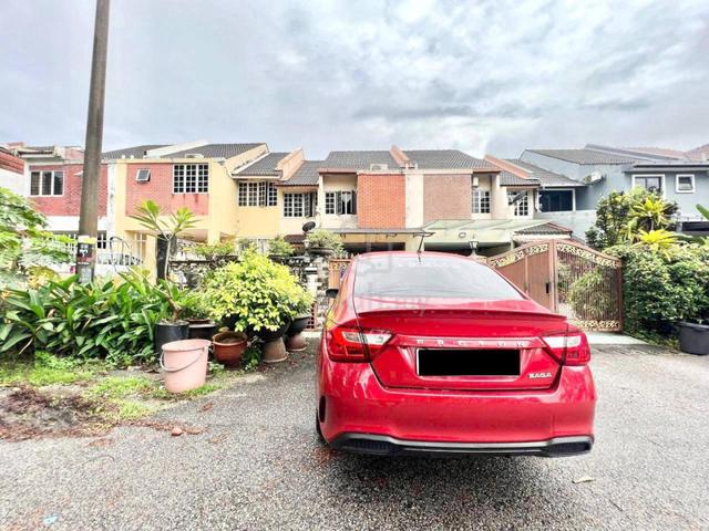 FACING OPEN RENOVATED Double Storey Terrace SS 19, Subang Jaya 1