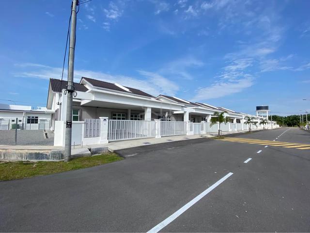 Freehold 15 mins toSemabok Single Storey House nr Ayer Molek Melaka 1