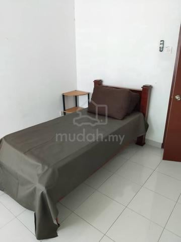 Selangor Semenyih Partially Furnished 2-Storey Terraced House For Rent 1