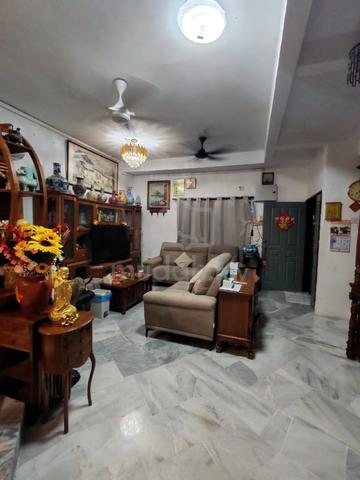 Fully Renovated Double Storey Semi D Taman Desa 2 Bandar Country Homes 1