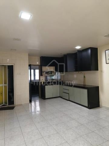 Ulu Tiram Taman Bukit Jaya / 2.5 storey / 4 Bedroom 1