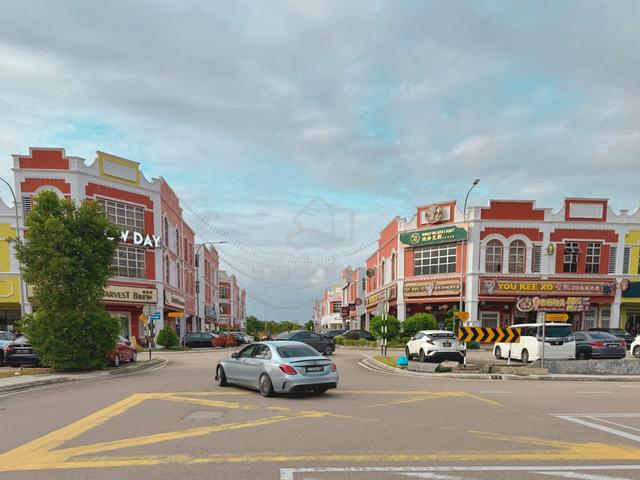 Austin heights nanyang street double storey shop mount austin For sale 1