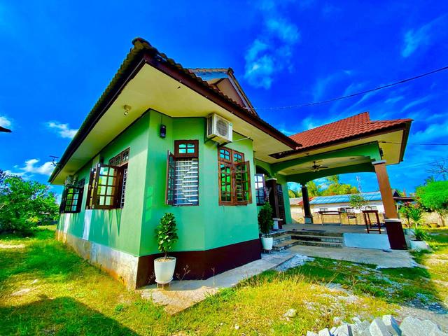 Beli rumah dapat tanah. Banglo Kuala Nerus 1