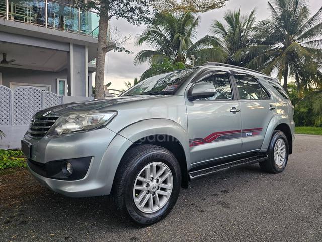2014 Toyota FORTUNER 2.7 V (A) - 4