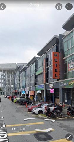 END LOT !! 3 Storey Shoplot For Sale Bandar Saujana Putra Jenjarom 1