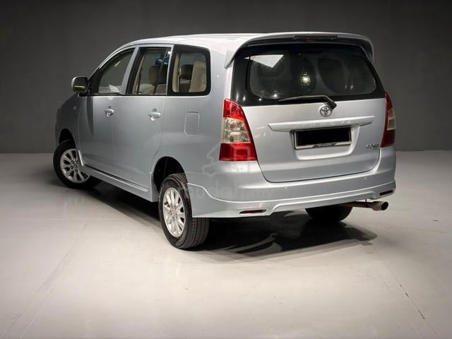2015 Toyota INNOVA 2.0 E (A) - 4