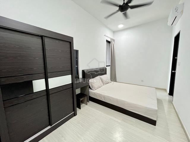 Female Unit Medium Room with Toilet The Havre Bukit Jalil ❤️🔥 1
