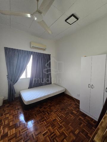 Landed Property - walking distance to LRT 5