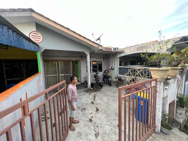 4-Bedroom House for Rent | Taman Jaya Utama, Telok Panglima Garang 1