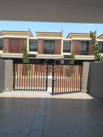 Aurora sentral resort villa iskandar puteri for rent 1