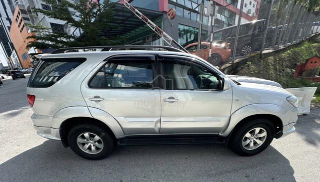 2006 Toyota FORTUNER 2.5 G (M) - 3