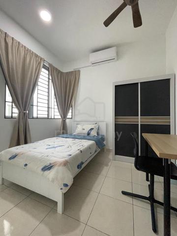 Idaman Sutera Setapak Single Room [Fully furnish] Kitchen table top 1