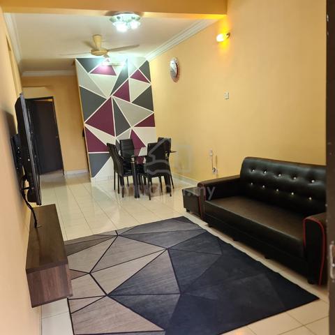 1.5 Storey Terrace House @ Taman Molek, Unblock View 1