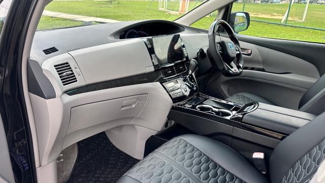 Toyota estima 2.4 VVTI doch 7 seat 360cam 7 speed - 3