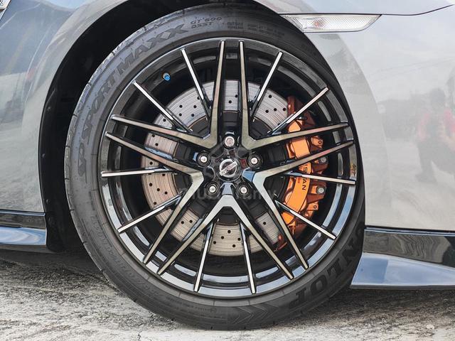 READY STOCK 2022 Nissan GT-R 3.8 PREMIUM R35 GTR - 2