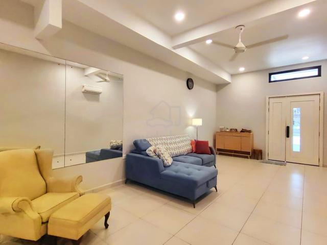 Fully Furnished Single Storey Semi D Taman Golf / Taman Lumba Kuda 1