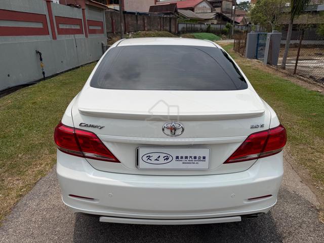 2010 Toyota CAMRY 2.0 E FACELIFT (AUTO) - 5