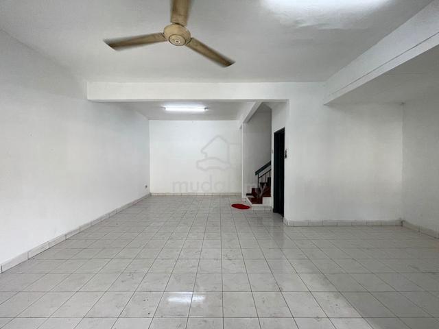 Saujana Damansara, 2 Sty, Basic Unit, Walking Distance 10minits to MRT 1