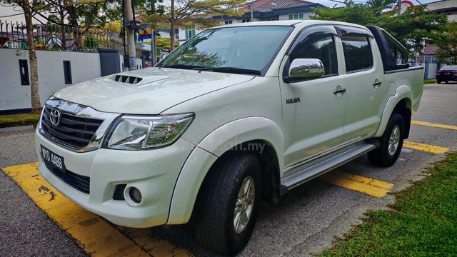 2013 Toyota HILUX 2.5 G VNT FACELIFT (A) - 2