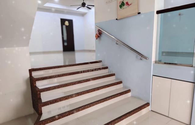 Richmont Residence Gated & Guarded 3-Storey Terrace Renovated 1