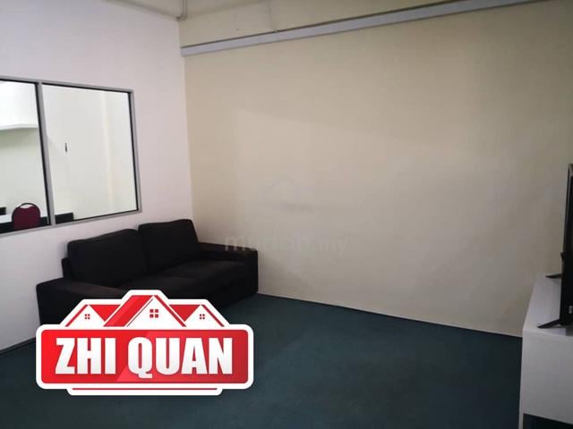 D'PIAZZA MALL 1000sf Office lot furnished BAYAN BARU lepas d piazza 1