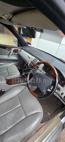1995 Mercedes Benz 280E 2.8 (A) - 4