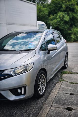 2017 Honda JAZZ 1.5 E (A) - 4