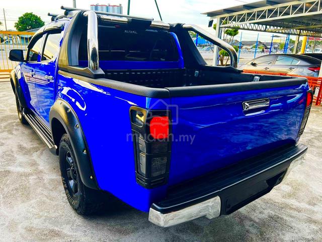 2017 1Owner Isuzu D-MAX 2.5 (A)4x4 Premium Edition - 4