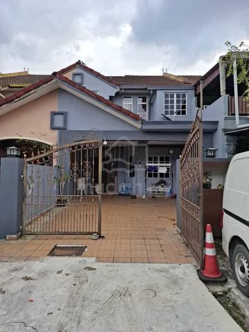 Double storey house terrace house Seksyen 25 Shah alam 1
