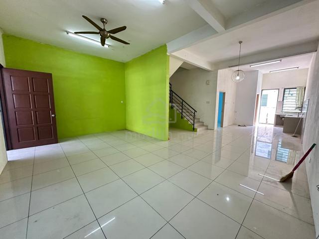 Bandar Tasek Mutiara 2-Storey Terrace House Partial Furnihsed For Rent 1