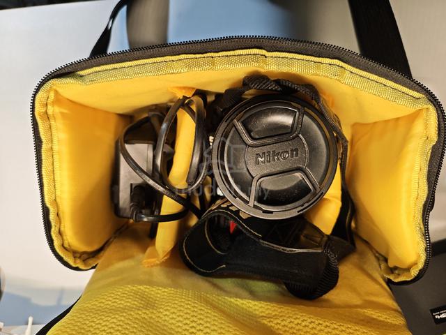 Nikon D7000 DSLR Kit   AF-S 18-105mm VR Lens Set - photo 5 of 6