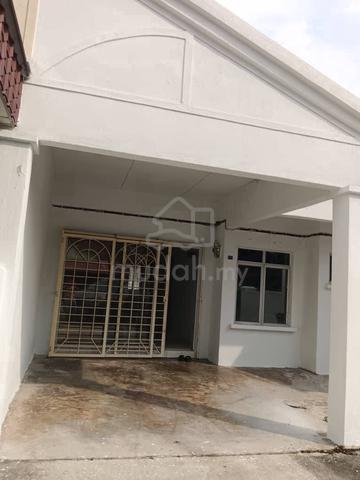 Taman Merdeka Jaya House 22x70 Angkasa Nuri Tamby Chik, Melaka Baru 1