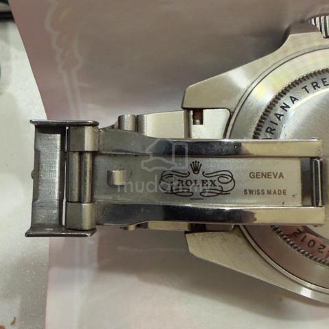 Men's watch, lightly used. - photo 4 of 6