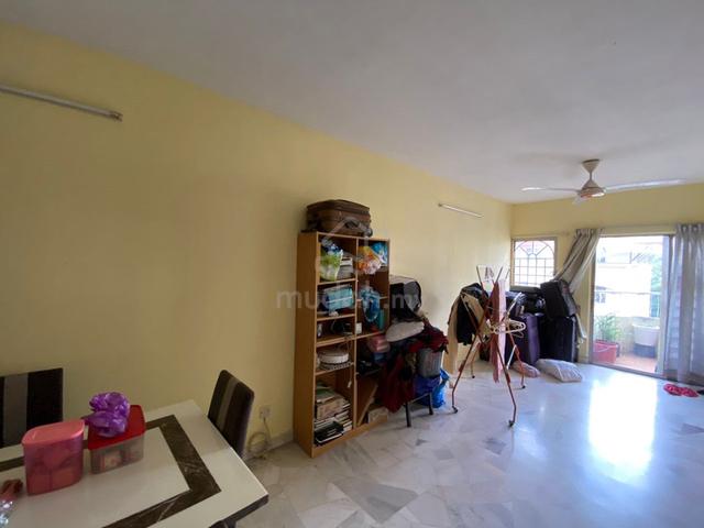 Palm Court (Brickfields) 1