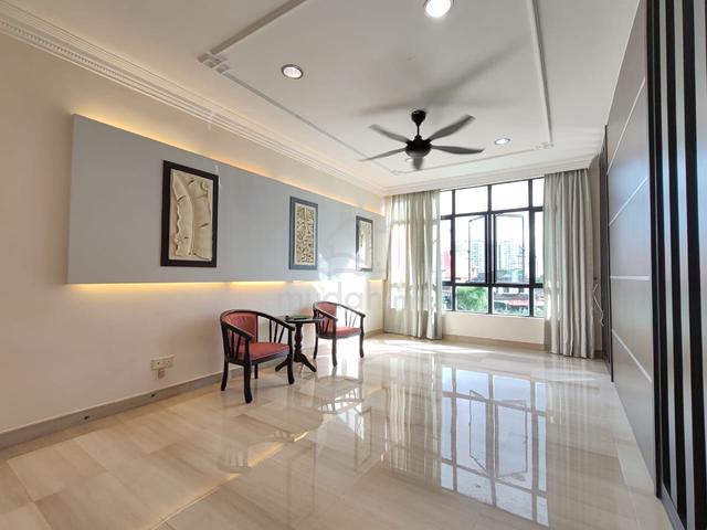 Palm Gardens 1
