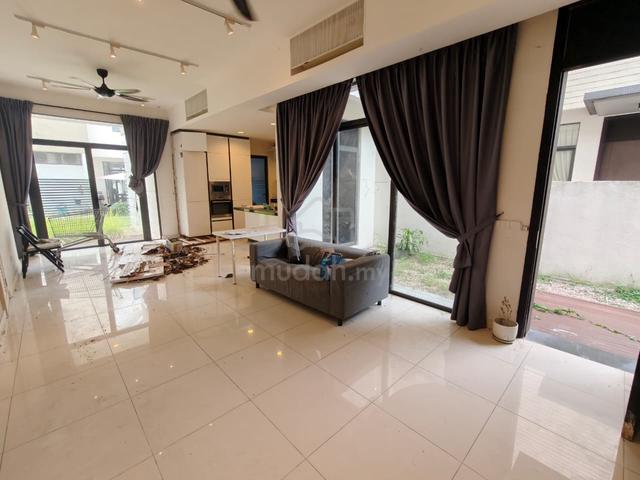 [Below Market] The Avira/ 2 Storey Terrace House/ Medini Iskandar 1