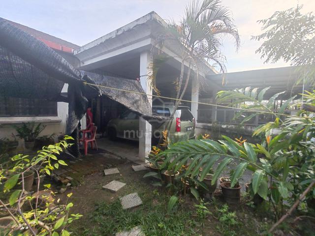 [Taman Semarak] 1 Storey Terrace House 1