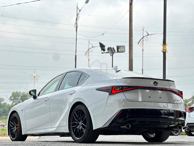 2023 LEXUS IS300 2.0T F-SPORT MODE BLACk 3 - 2