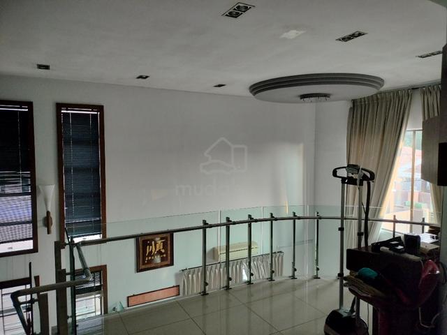 Evergreen Heights Premier Stylish Villa 4