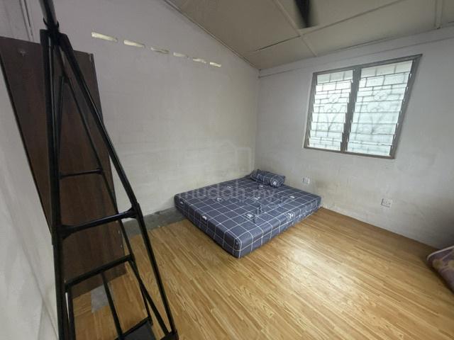 Setapak jaya,jln rejang landed rumah mid room semi furnished depo 1+1 1
