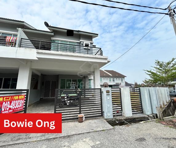 [Corner Lot]SP Saujana Double Storey Semi-D Corner Lot For RENT 1