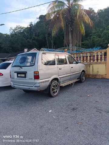 2000 Toyota UNSER 1.8 GLI (M) - 4