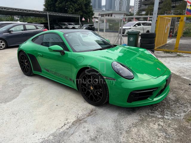 2022 Porsche 992 3.0 911 CARRERA, Python Green - 1