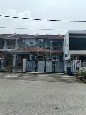 Double Storey Terrace at Taman Puncak Jalil, PUJ 4, Seri Kembangan 1
